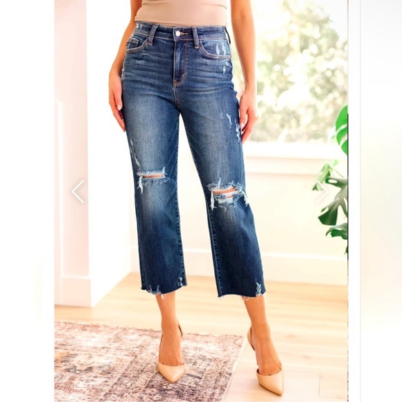 Judy Blue Denim - JUDY BLUE Distressed Wide Leg Blue Jeans Size 3 / 26 — SUPER ON TREND!